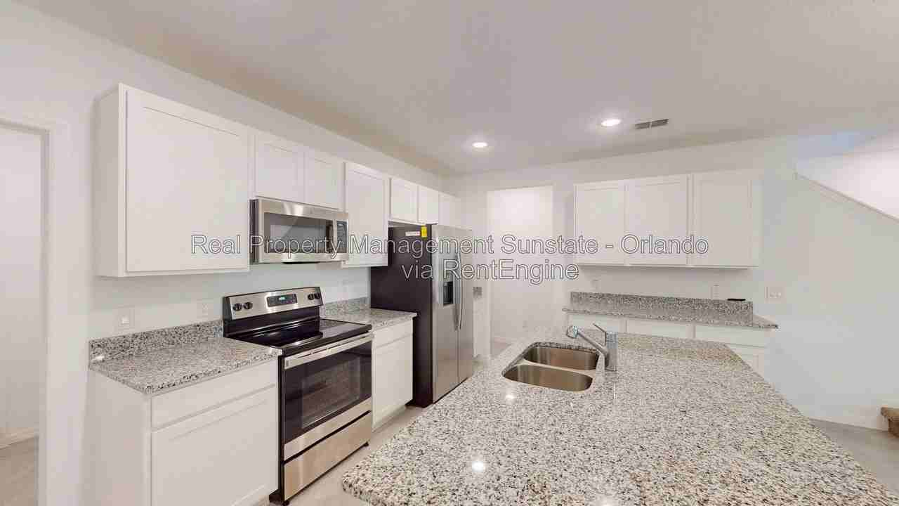 648 Belgrove St - Photo 7 of 23