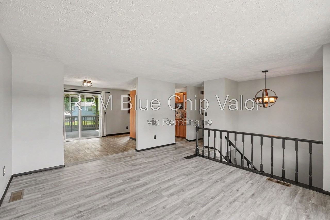 11674 Greenhaven Ct - Photo 6 of 41