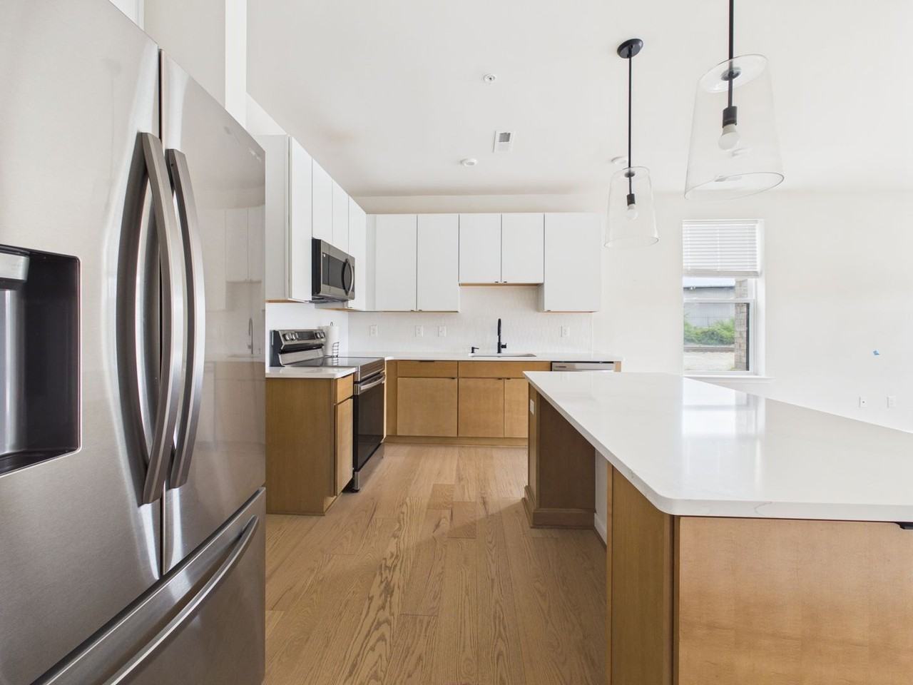 1900 Roseneath Rd #10B - Photo 7 of 28