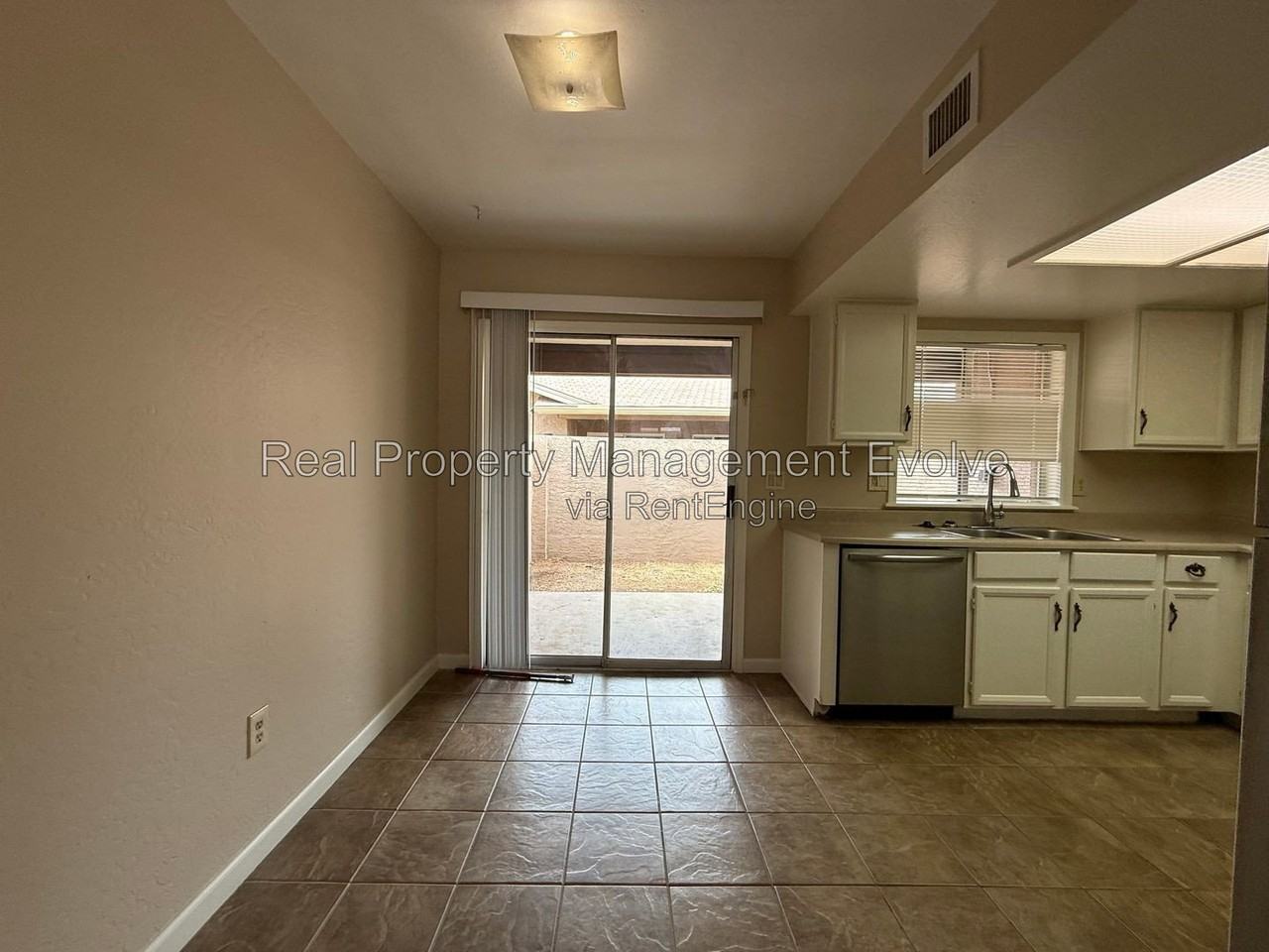 18211 N 40th Pl #1 - Photo 5 of 20