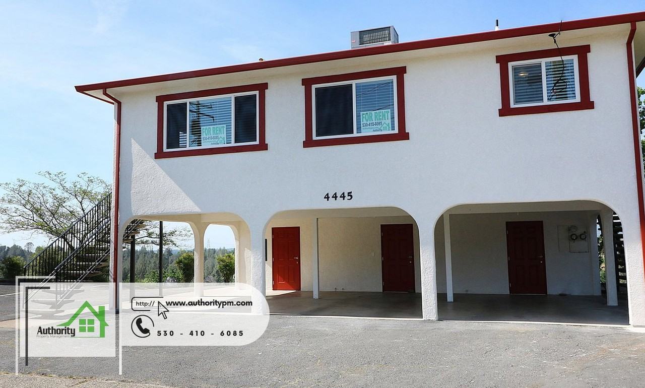 4445 Dogwood Ln #C - Photo 3 of 17