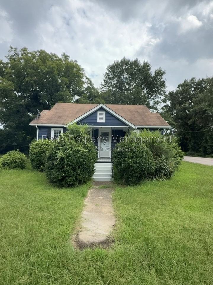 2958 Winston Churchill Dr - Photo 2 of 12