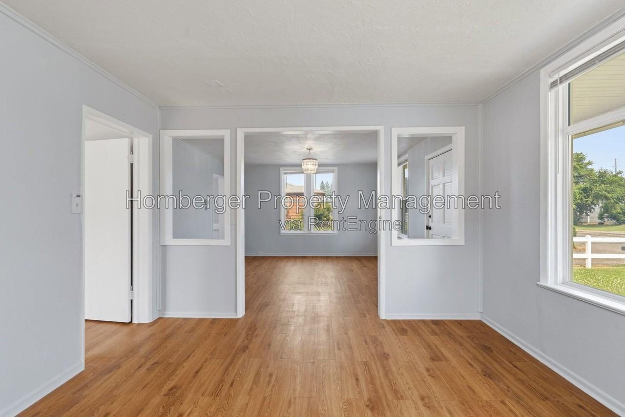 3502 E Jackson Ave - Photo 4 of 27