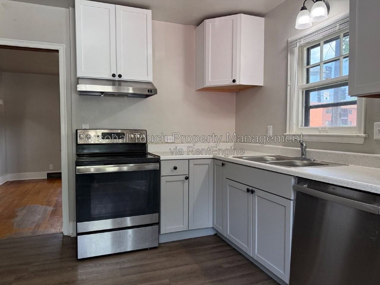 704 8th St S - Photo 3 of 48