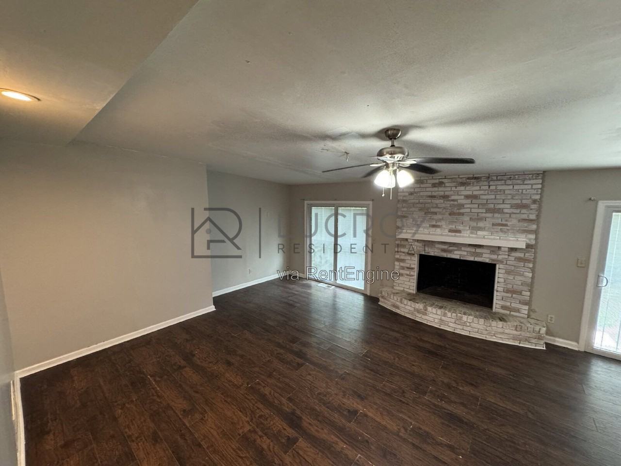 321 Naples Rd - Photo 3 of 16