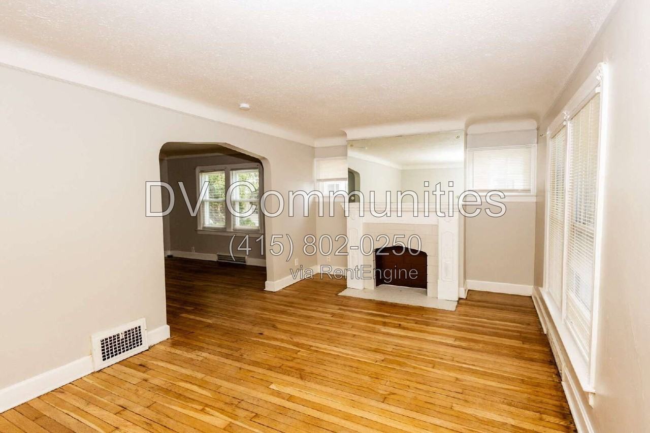 340 E 197th St - Photo 2 of 17