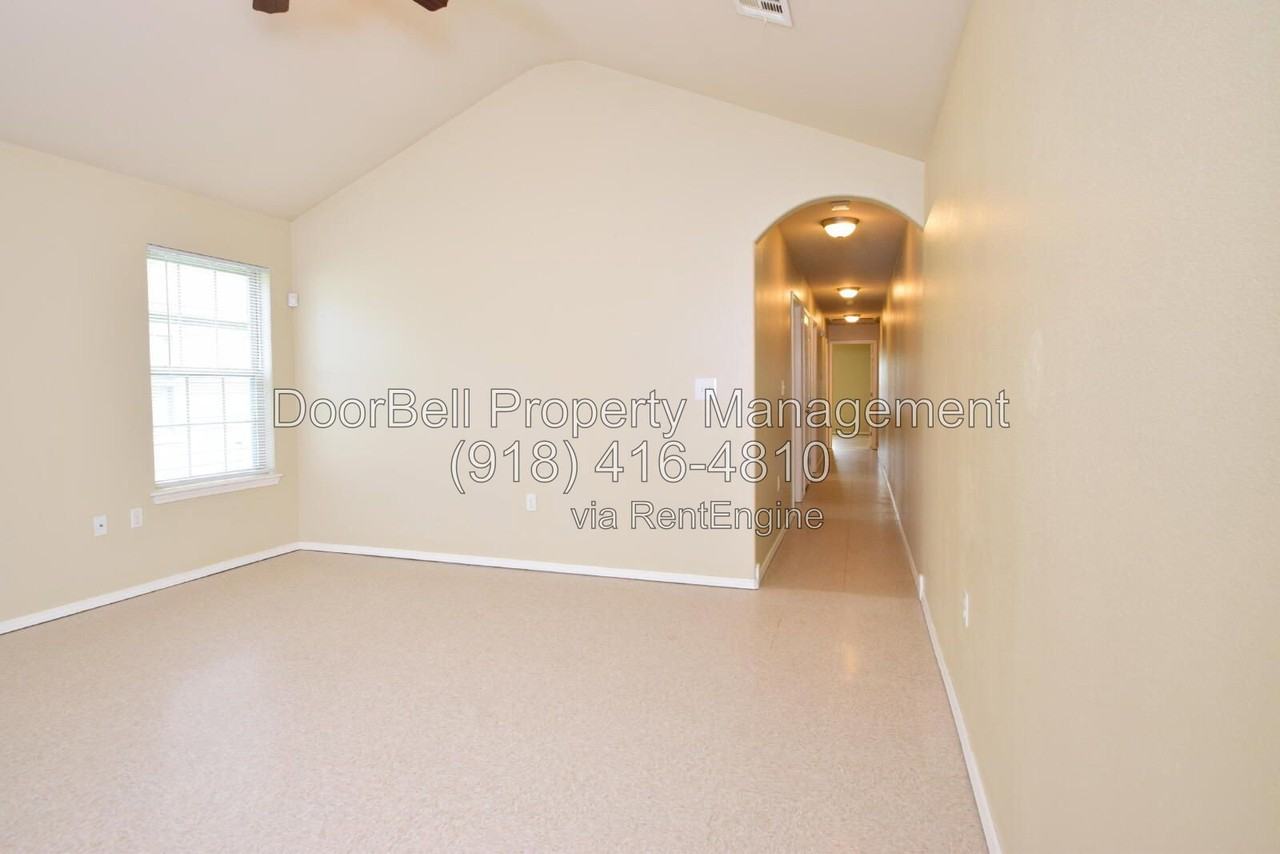 6009 S Madison Pl - Photo 3 of 16
