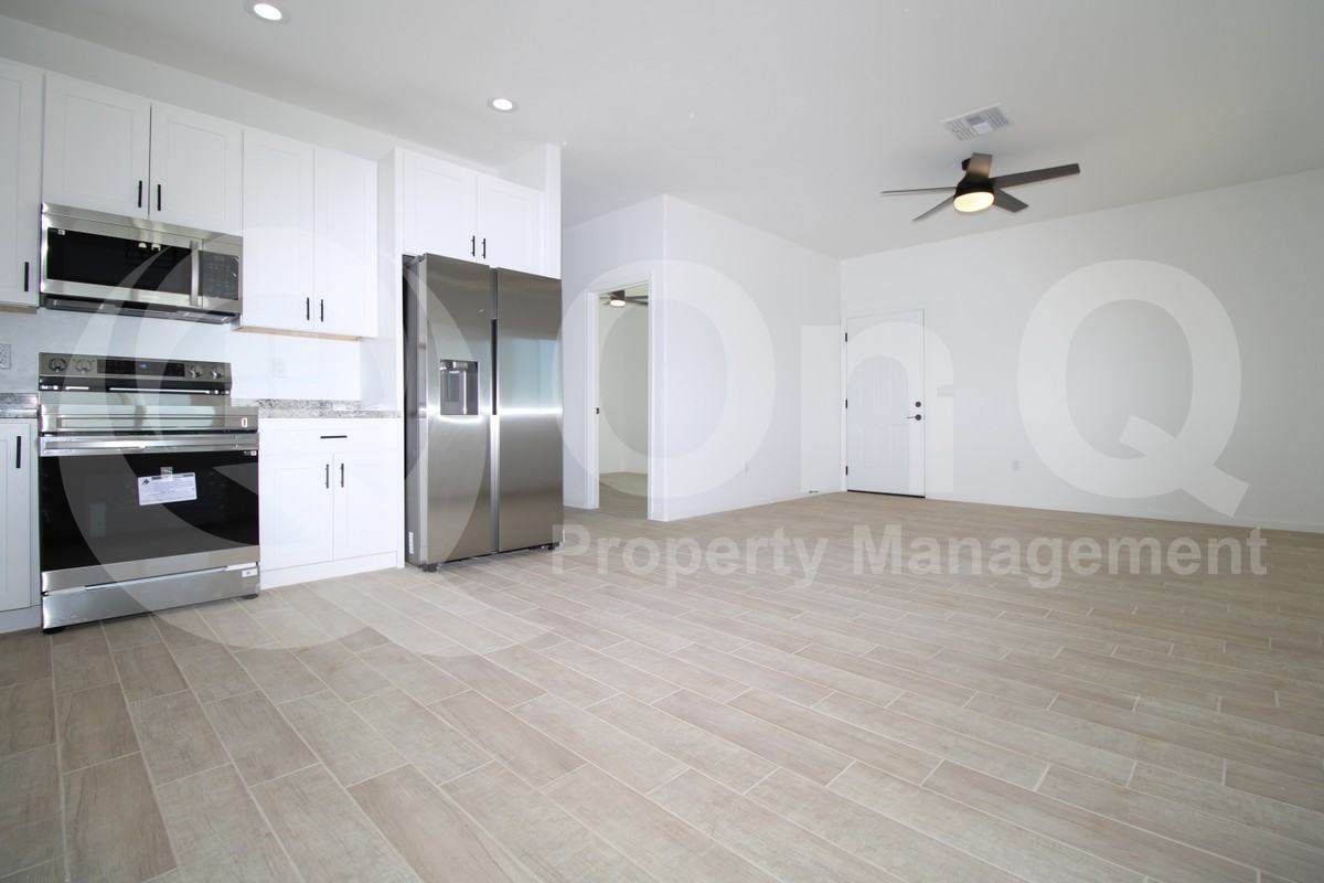 72 W James L Sullivan St #2 - Photo 3 of 12