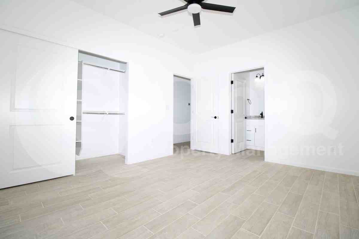 72 W James L Sullivan St #2 - Photo 5 of 12