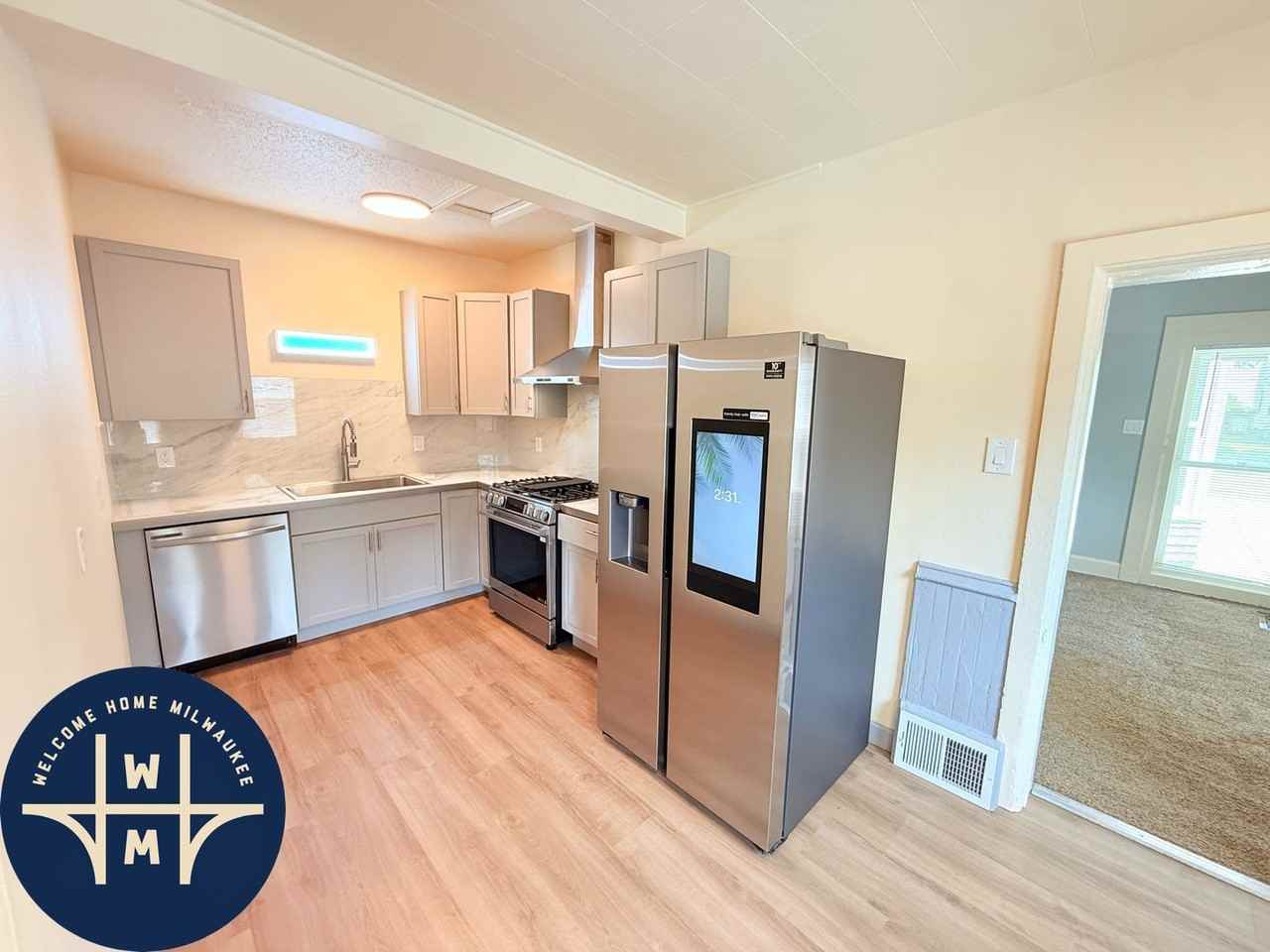 916 Grand Ave - Photo 5 of 21