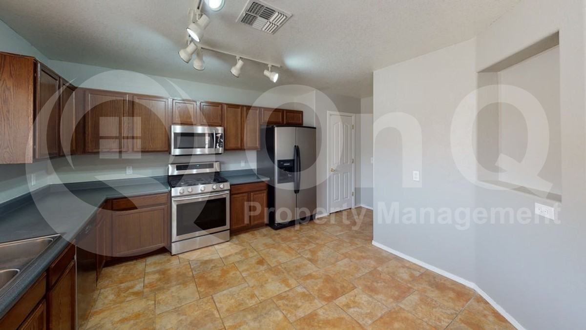 7088 S Dunnock Dr - Photo 4 of 13