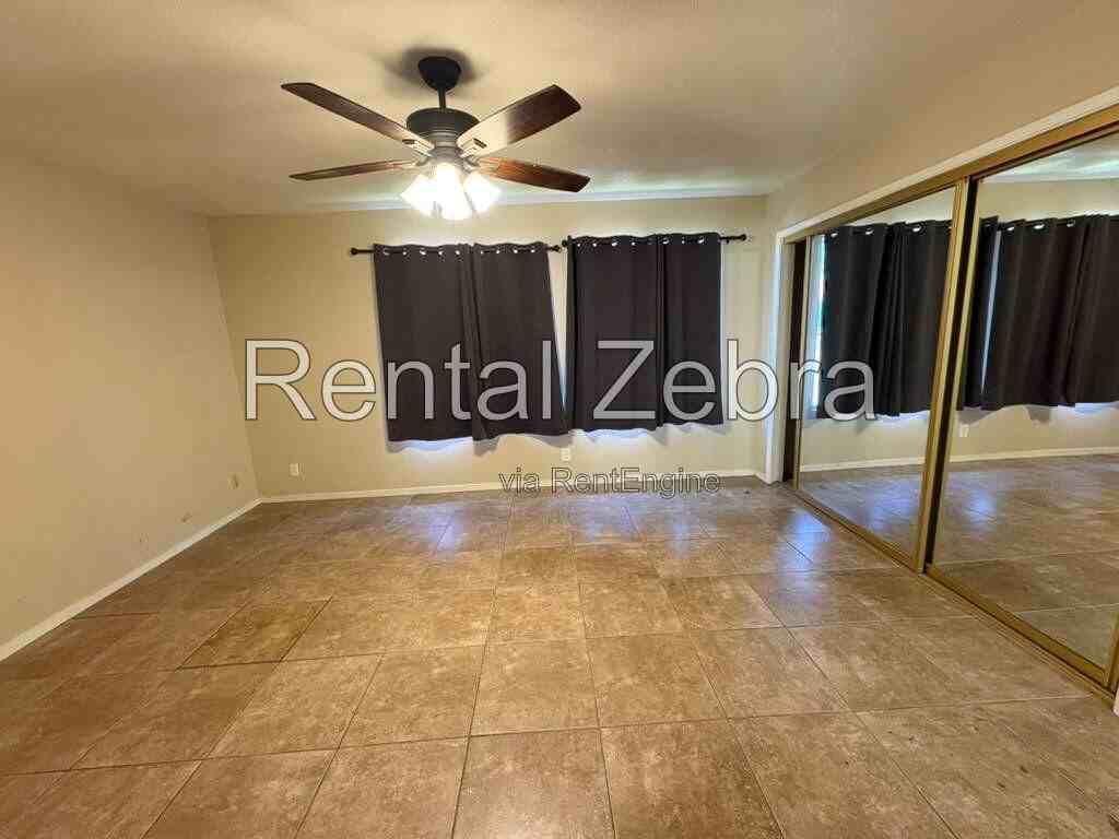 1340 Frankfort Ct - Photo 6 of 11