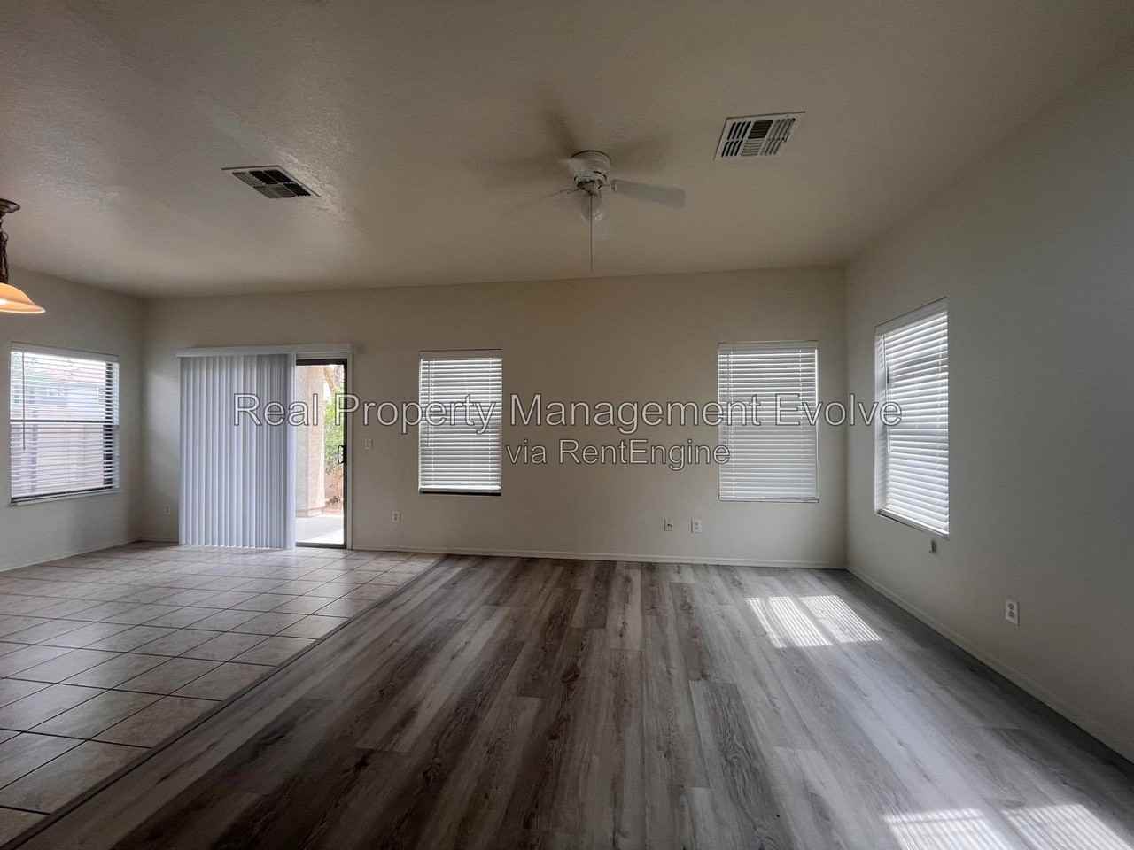 9503 N 82nd Ln - Photo 4 of 30