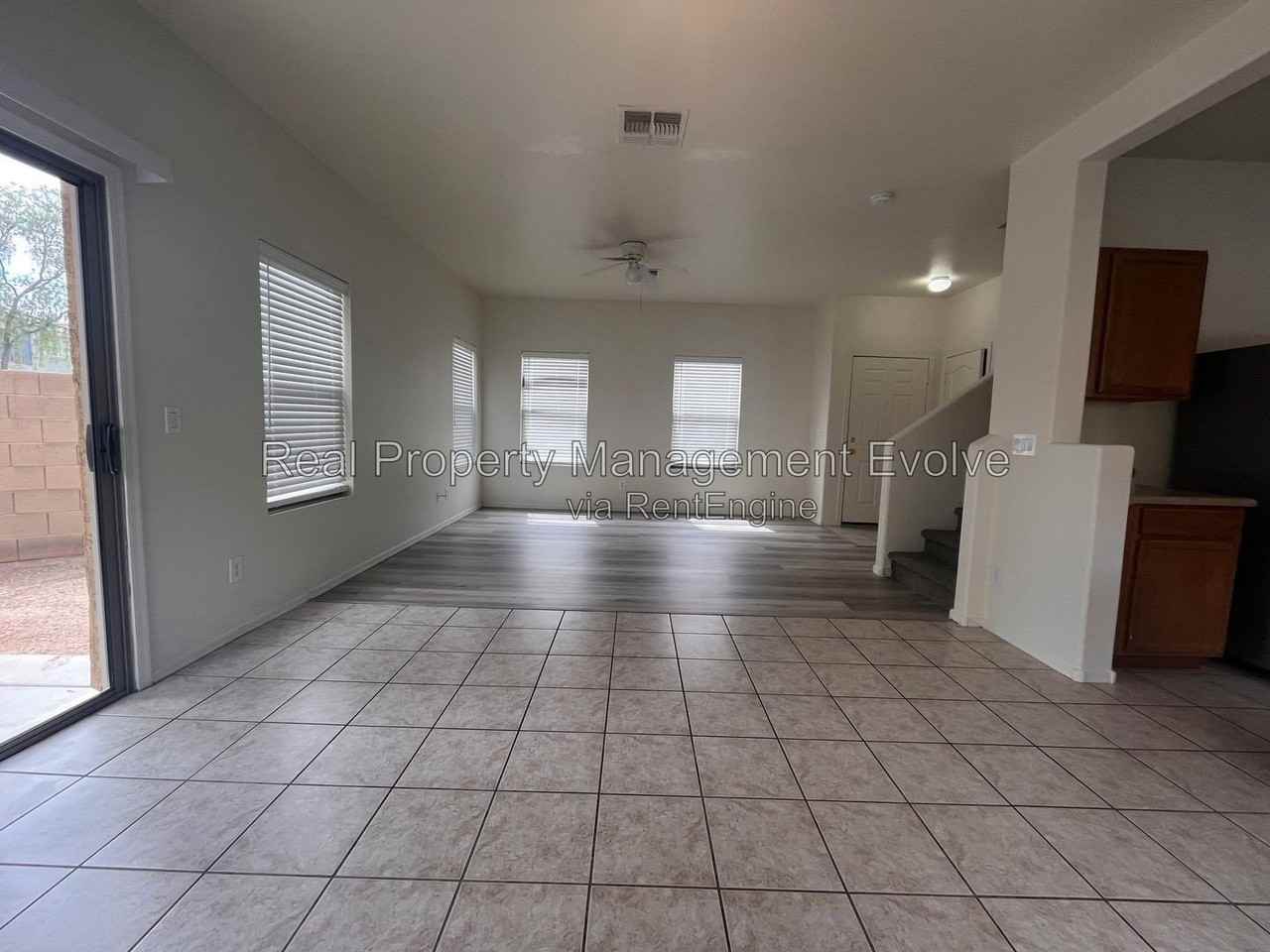 9503 N 82nd Ln - Photo 6 of 30