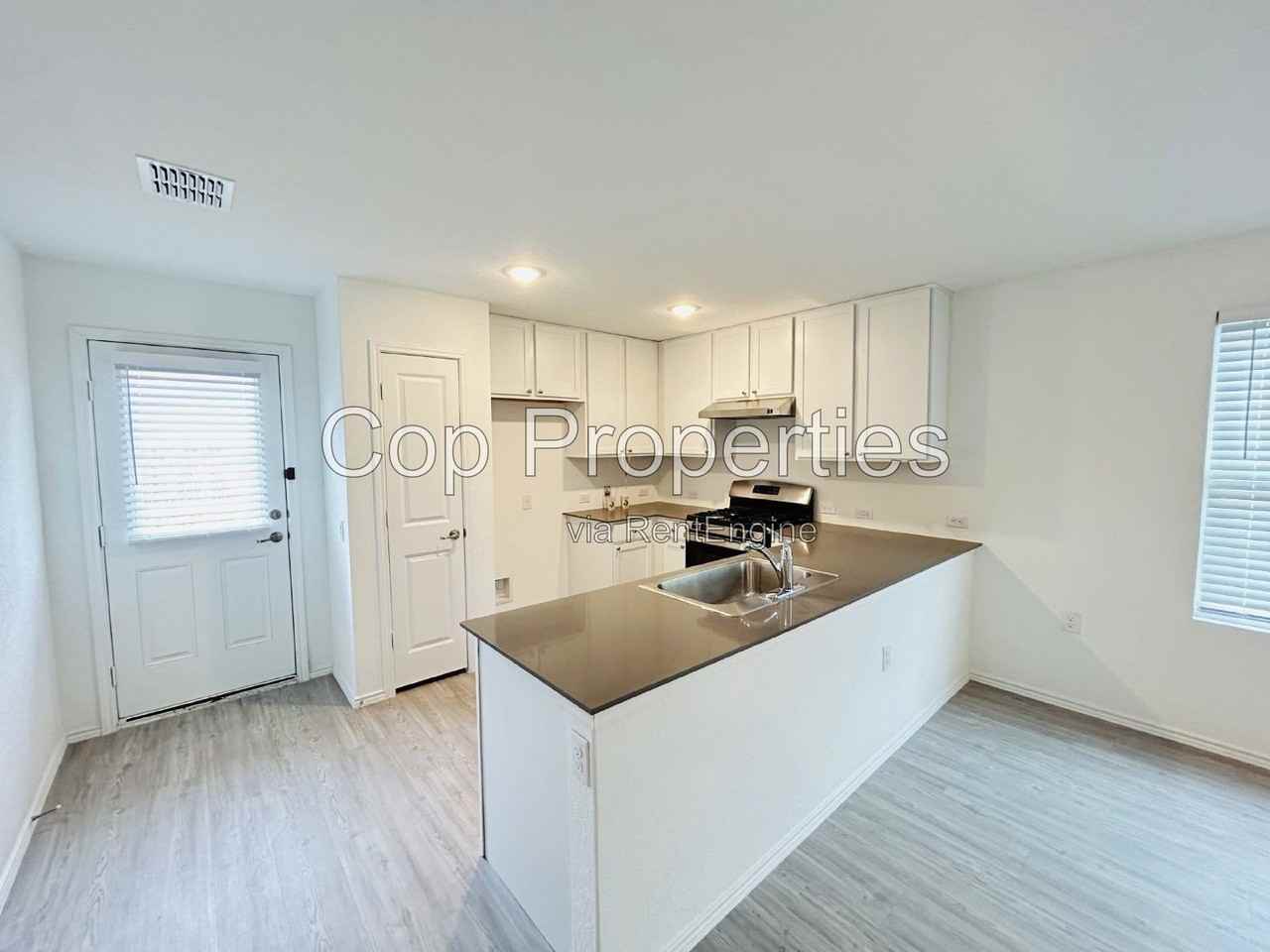1435 Riojas Rd - Photo 5 of 14