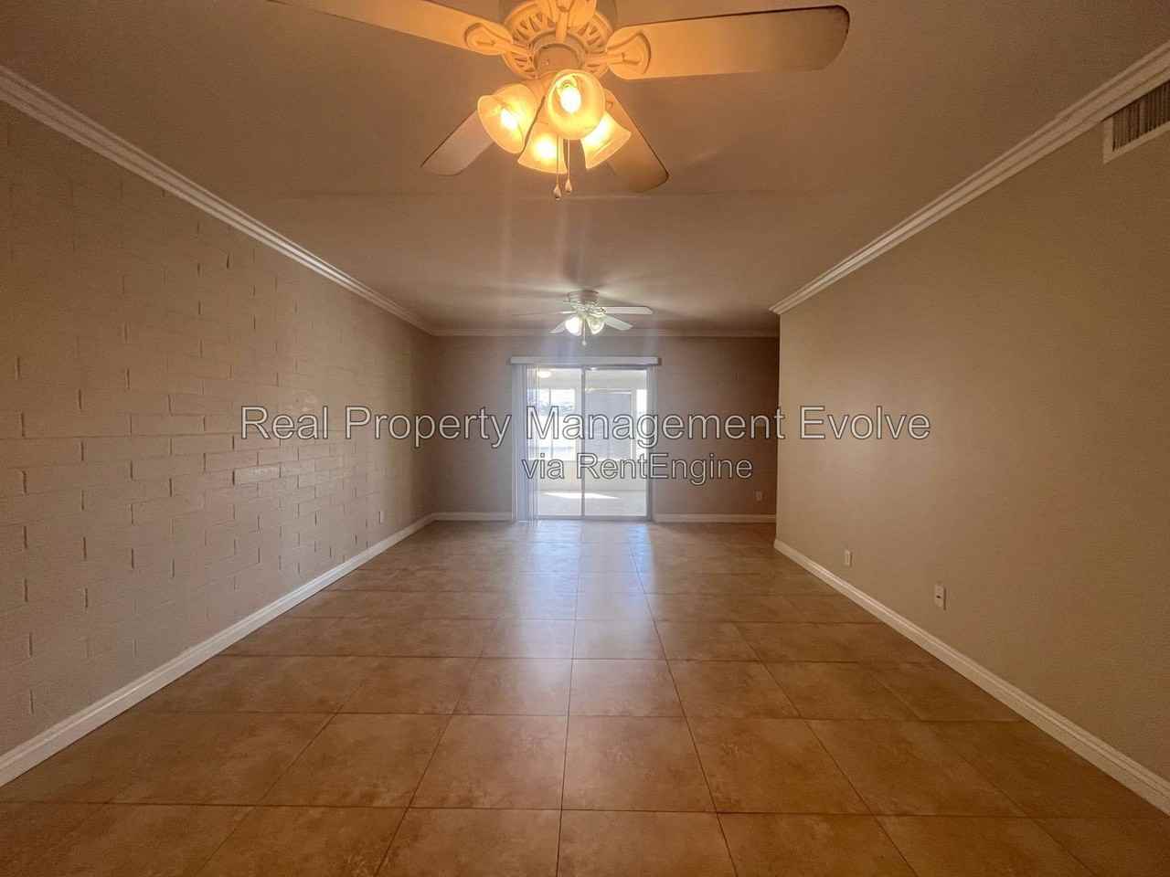 12076 N Pebble Beach Dr - Photo 3 of 29