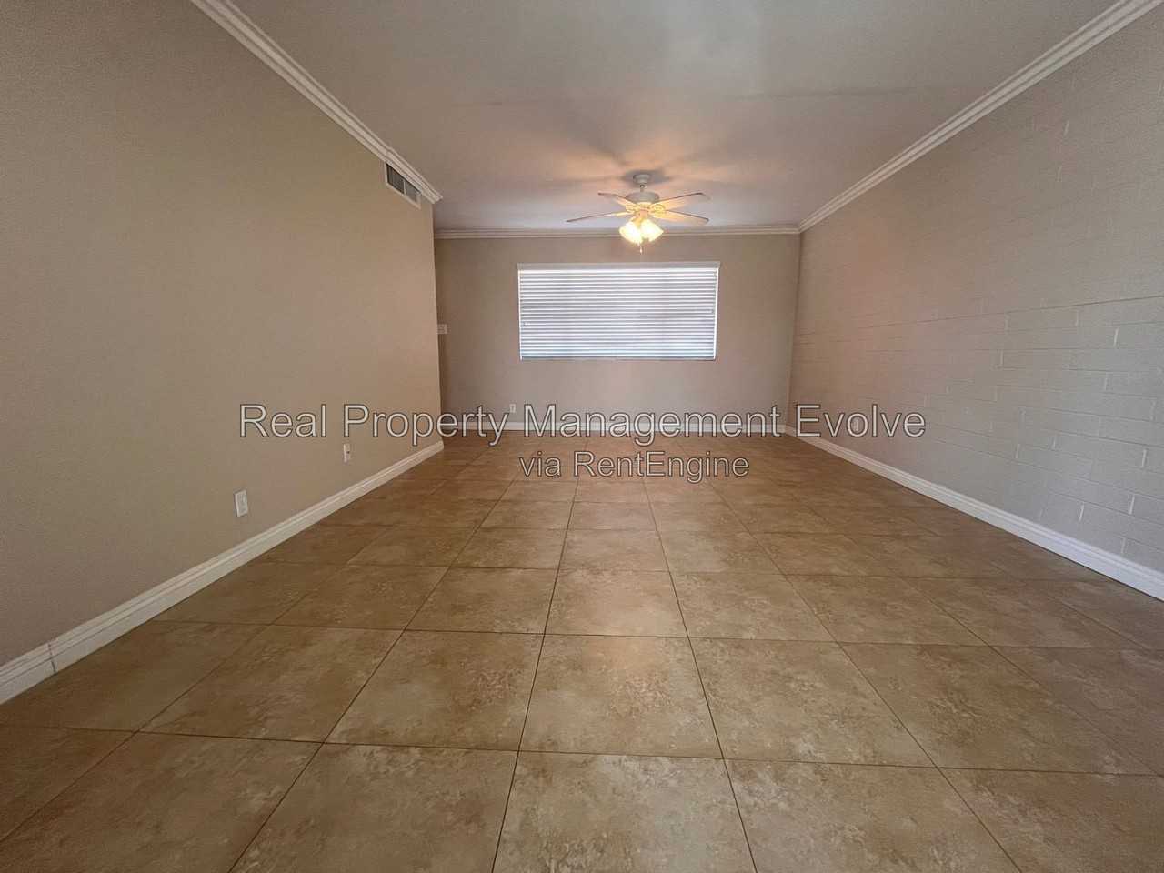 12076 N Pebble Beach Dr - Photo 4 of 29