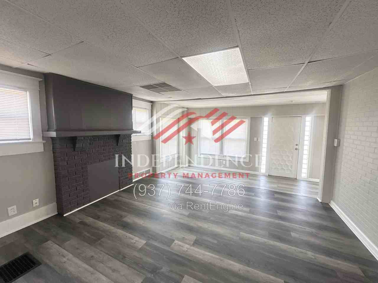 1944 S Smithville Rd - Photo 2 of 22