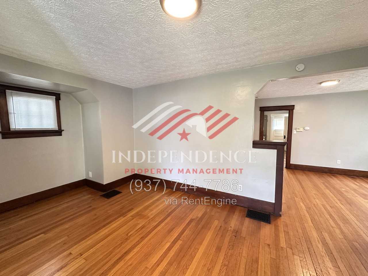 2720 Dwight Ave - Photo 6 of 20