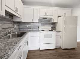 featured image of 1018 Abbey Ct #6