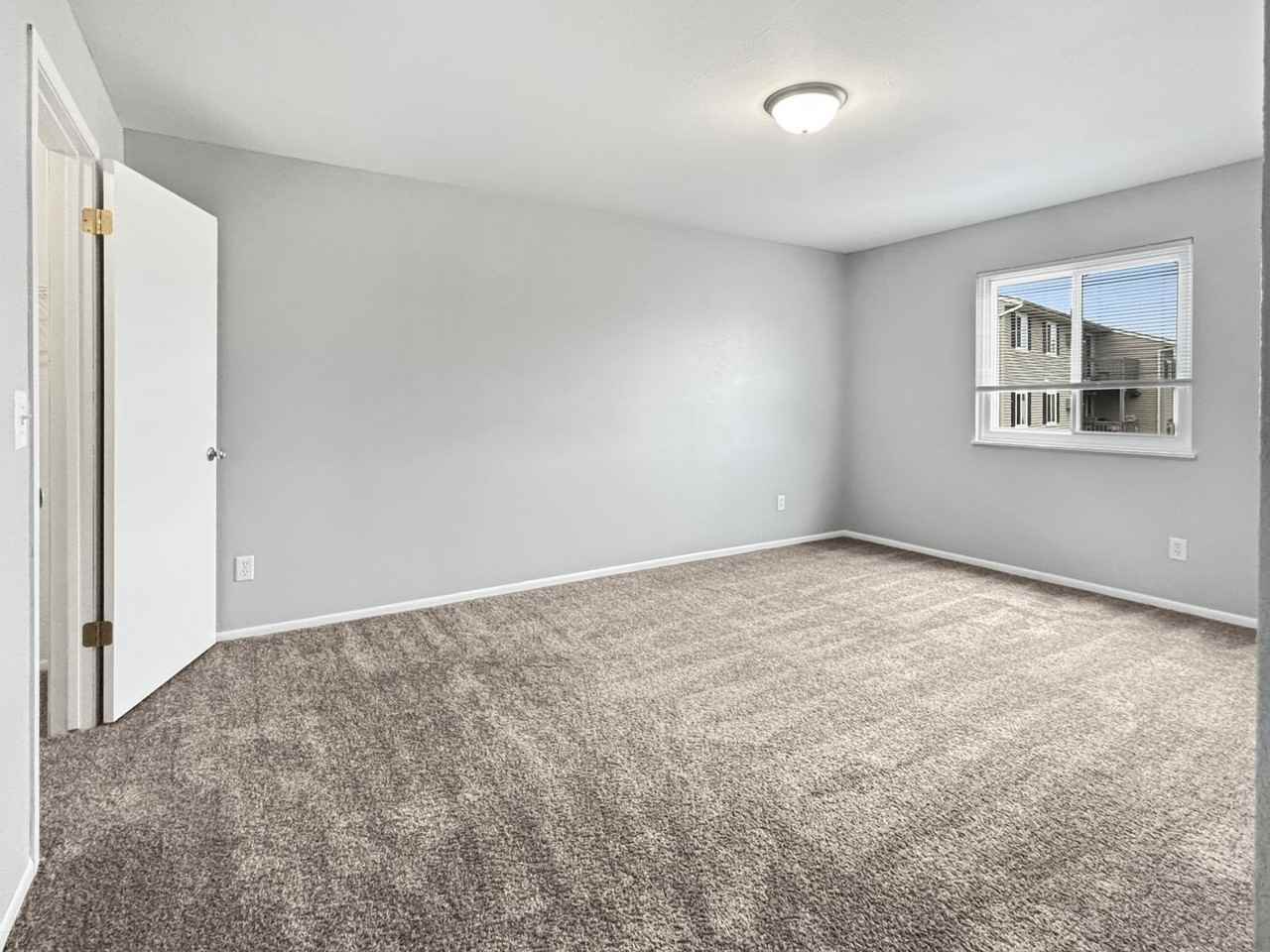 1018 Abbey Ct #6 - Photo 7 of 7