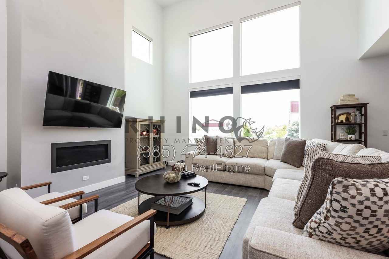 4187 N 900 W - Photo 4 of 30