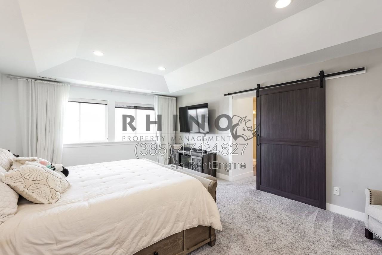 4187 N 900 W - Photo 6 of 30