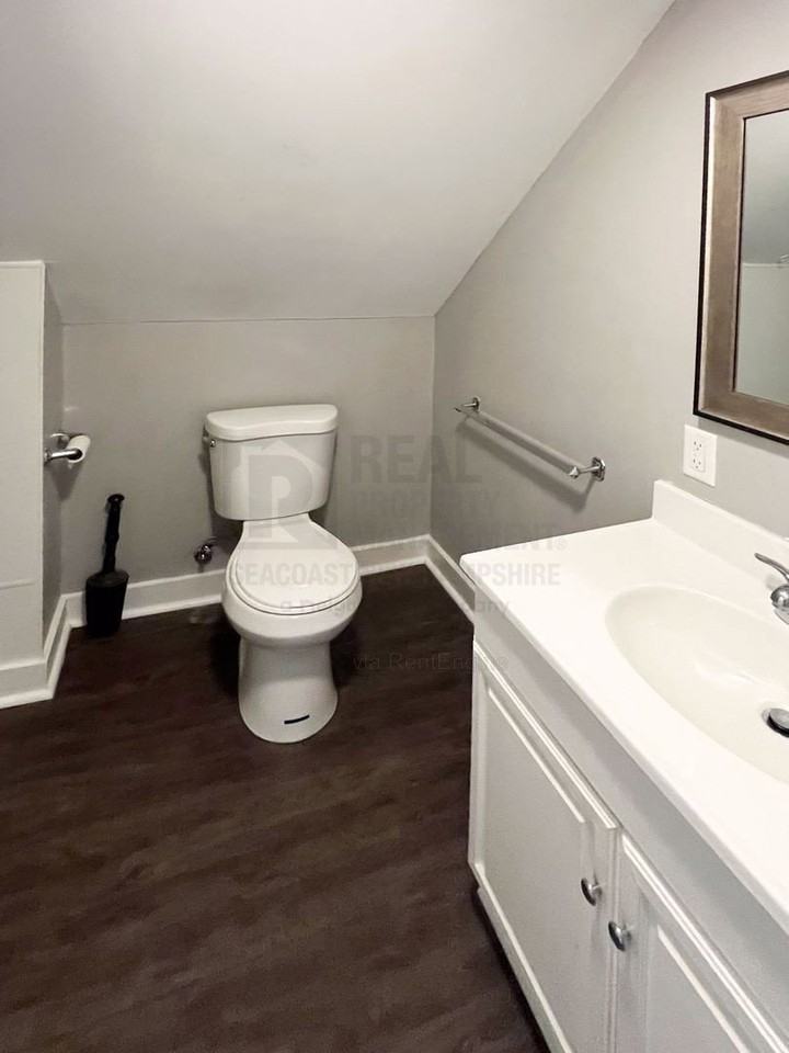 20 Pearl St #E - Photo 4 of 10