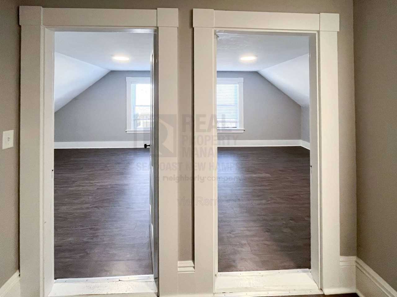 20 Pearl St #E - Photo 6 of 10
