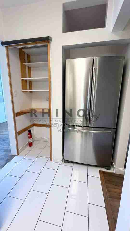 943 W Briarcliff Ave - Photo 2 of 17