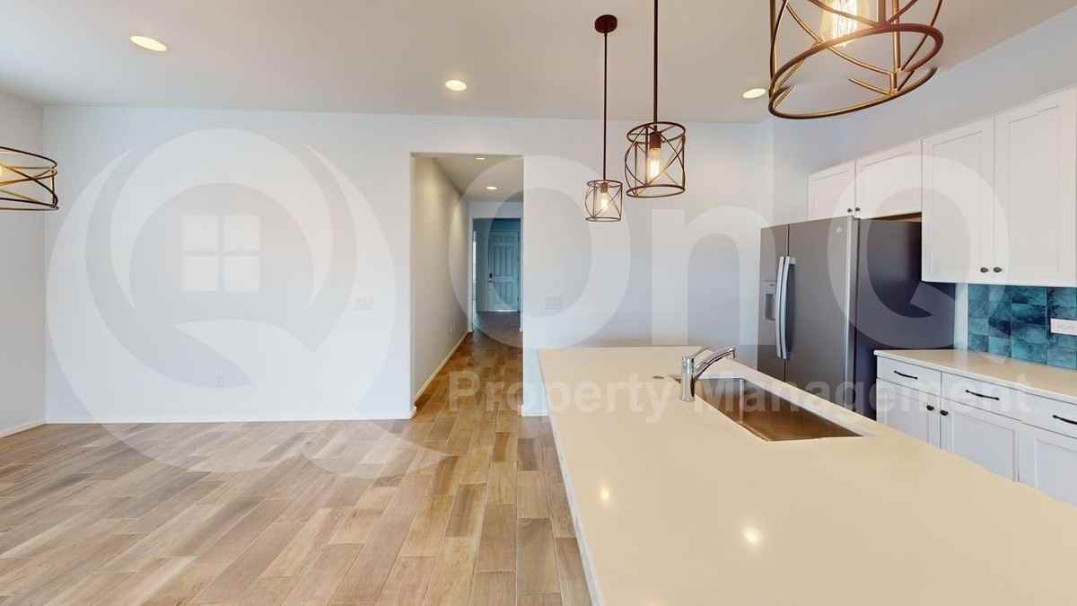 11929 E Ryscott Cir - Photo 5 of 24