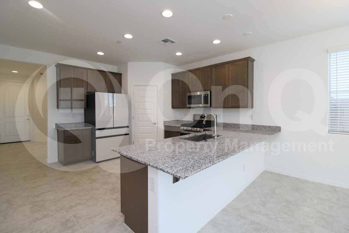 32470 N 122nd Ln - Photo 4 of 39