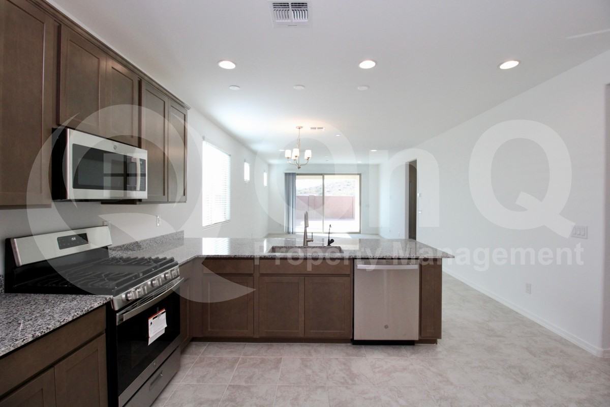 32470 N 122nd Ln - Photo 5 of 39