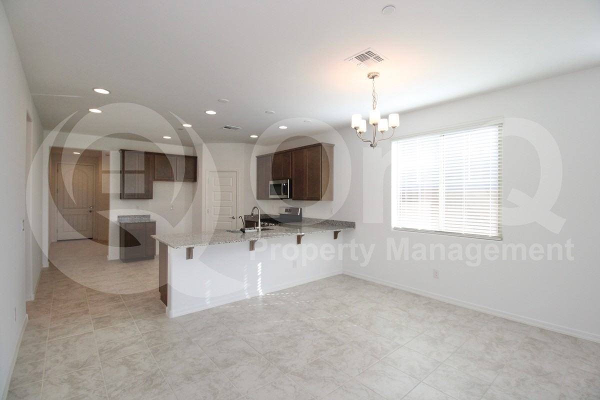 32470 N 122nd Ln - Photo 7 of 39