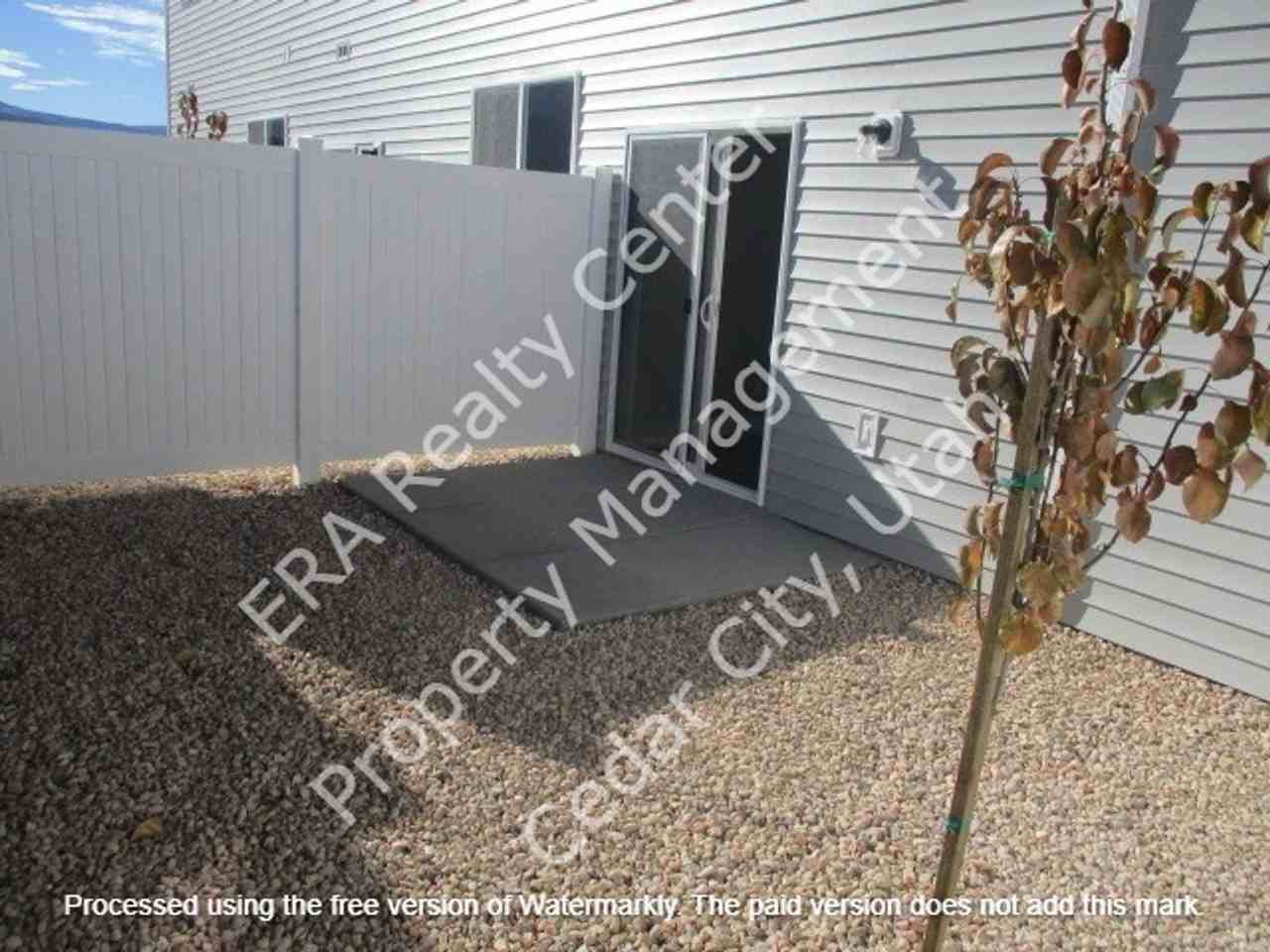 485 W 1425 N - Photo 7 of 15