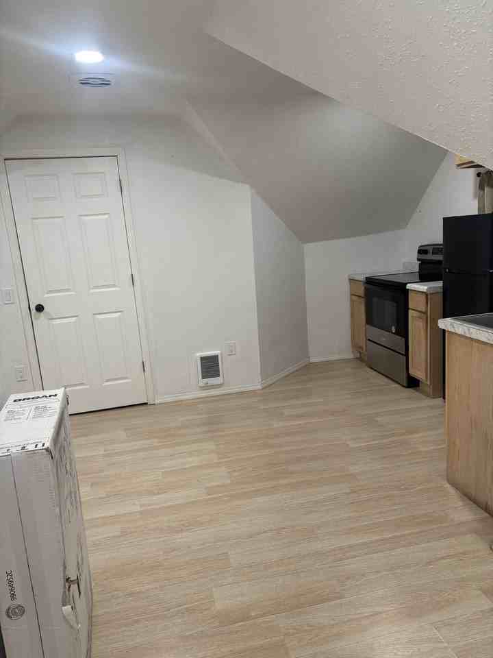 207 E 15th St #1 - Photo 2 of 3