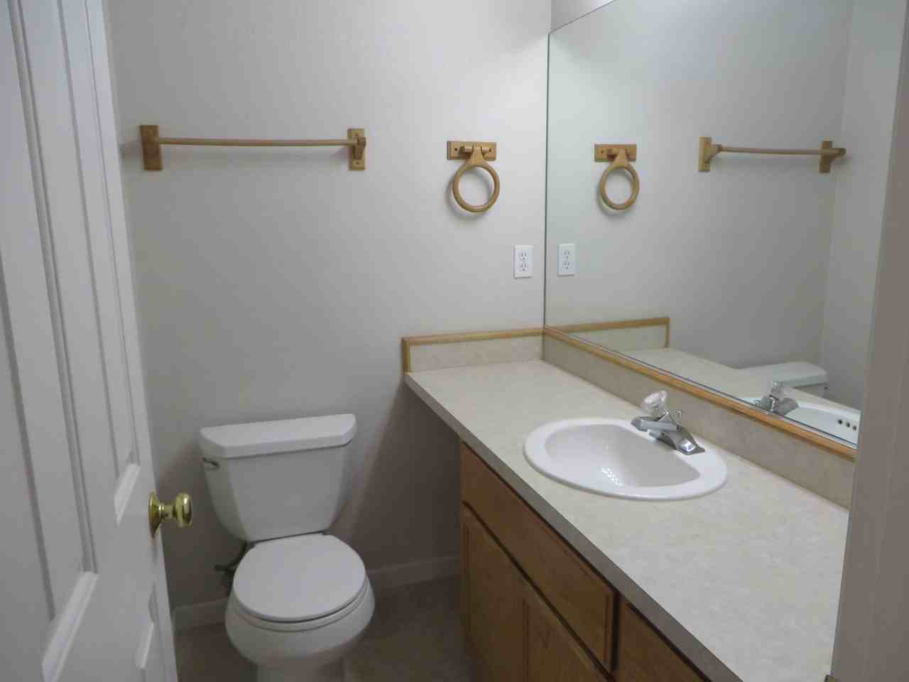 370 Rolling Hills Rd - Photo 7 of 11