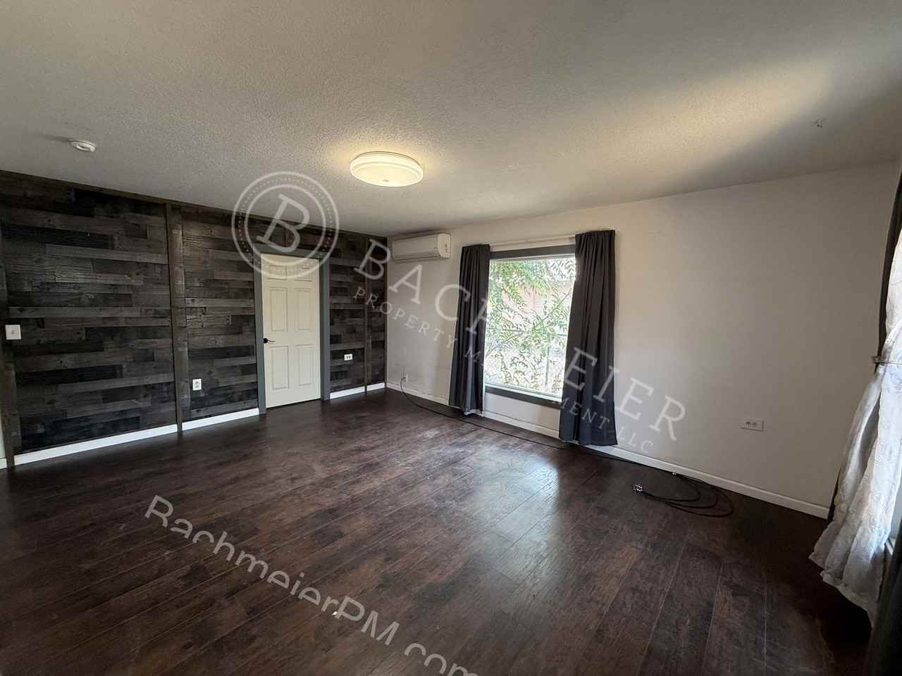120 Se 17th St - Photo 3 of 11