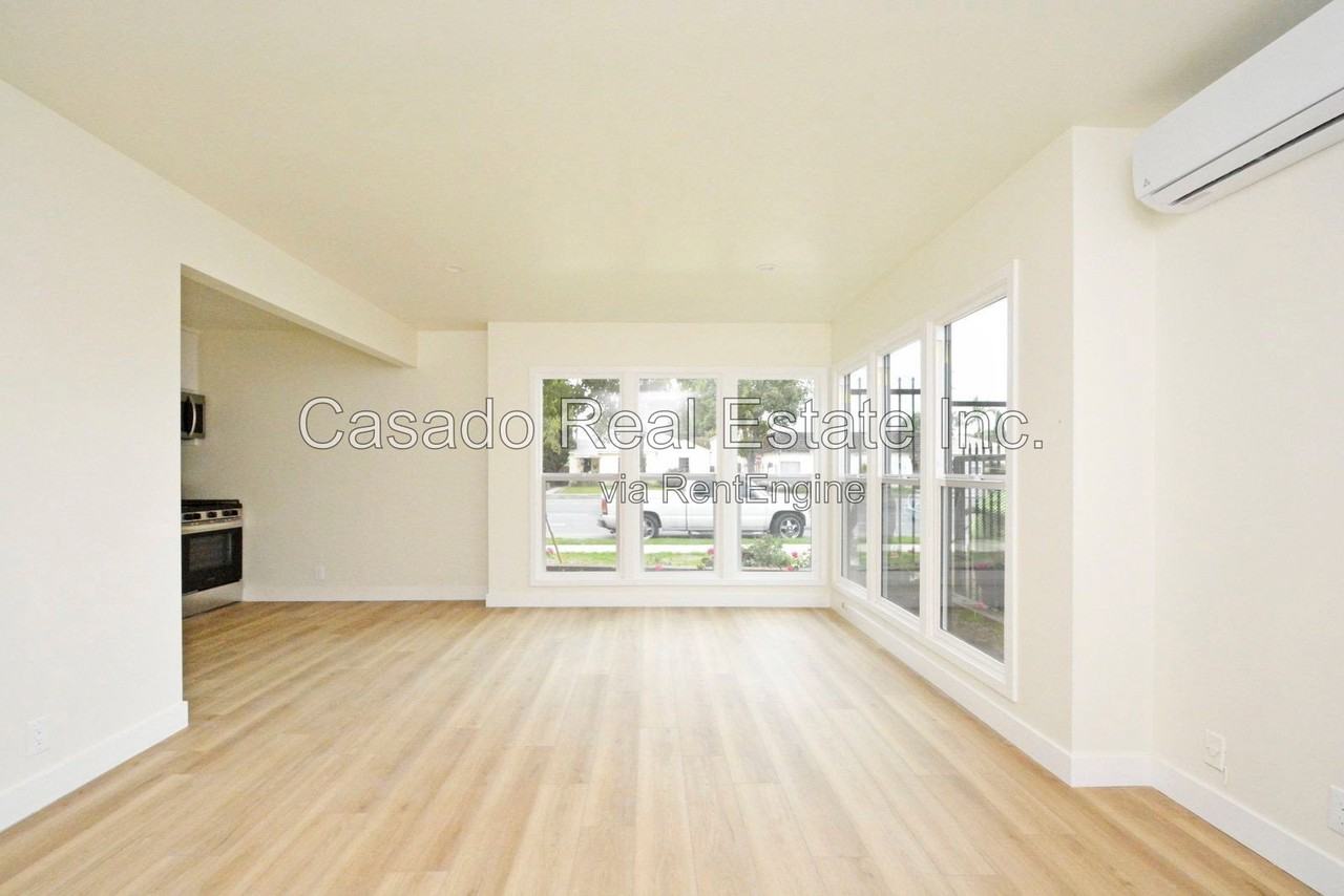 2972 Pacific Ave #C - Photo 2 of 7