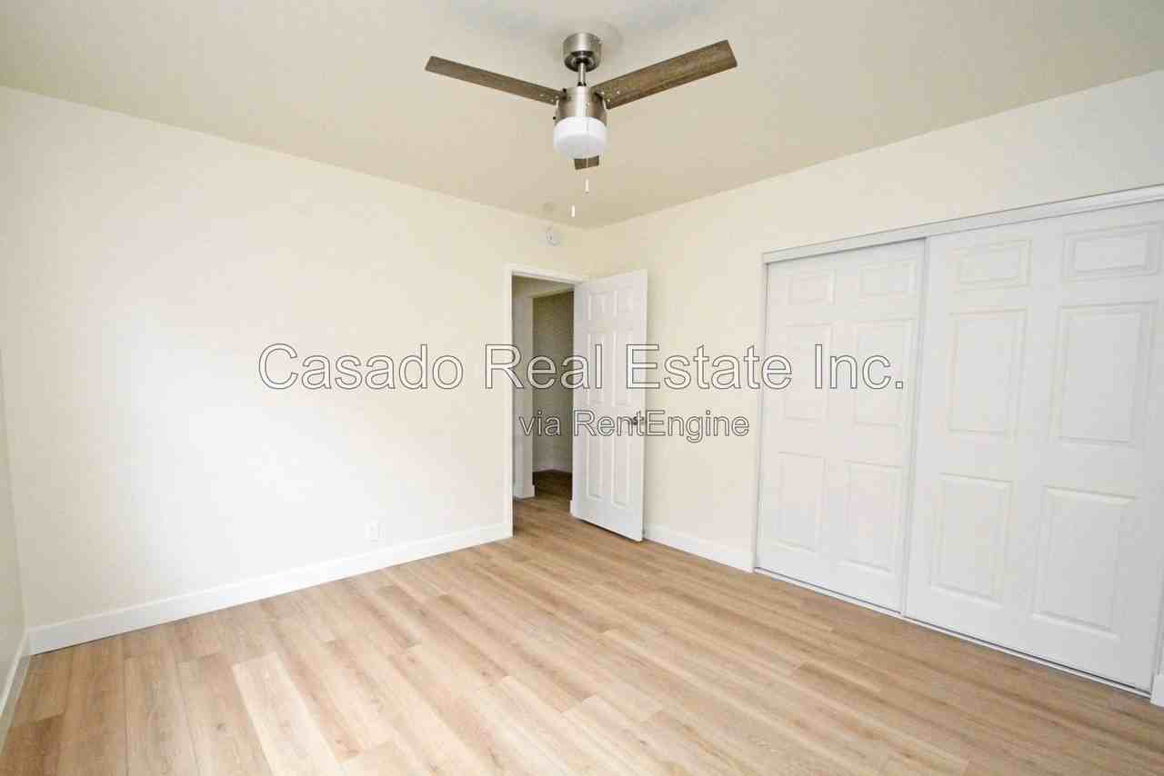 2972 Pacific Ave #C - Photo 6 of 7