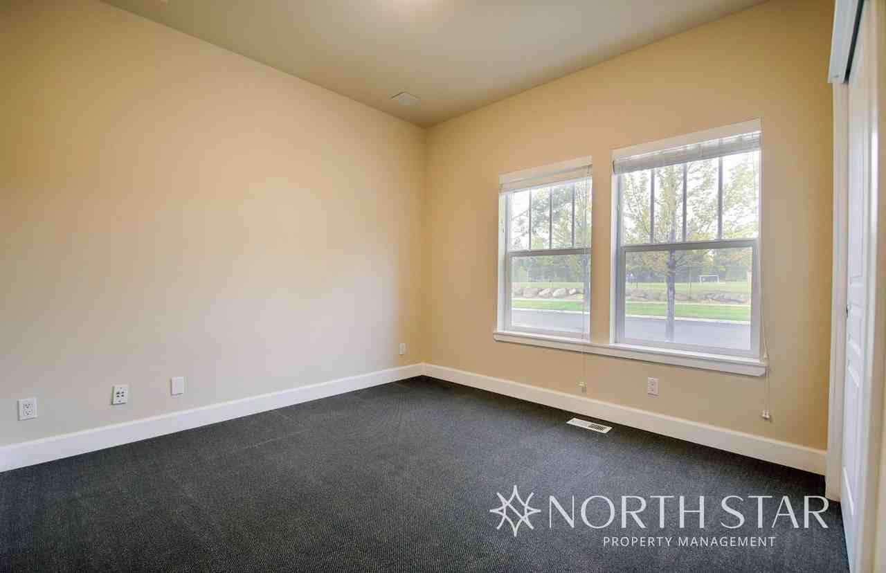 2525 Nw High Lakes Loop - Photo 6 of 24