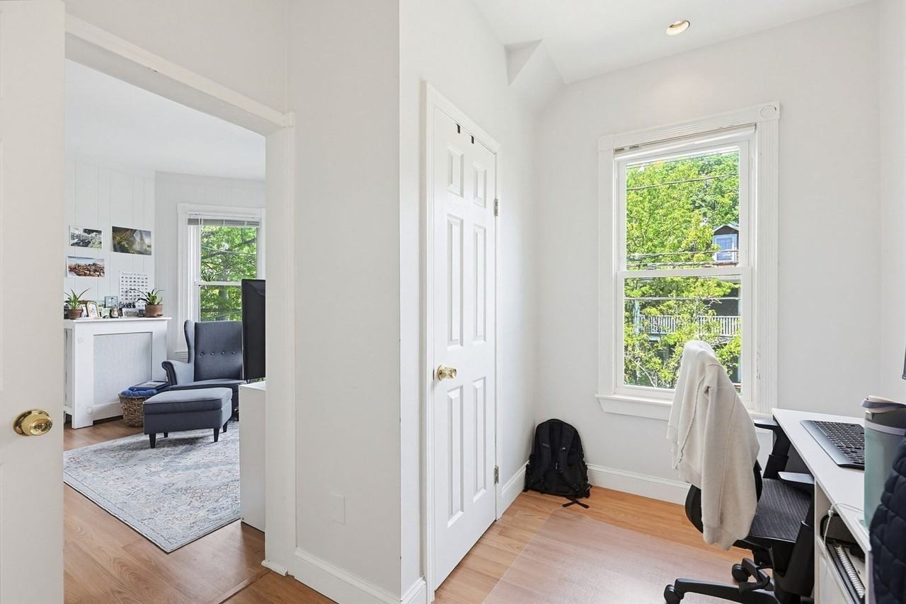 298 Brookline St - Photo 2 of 14