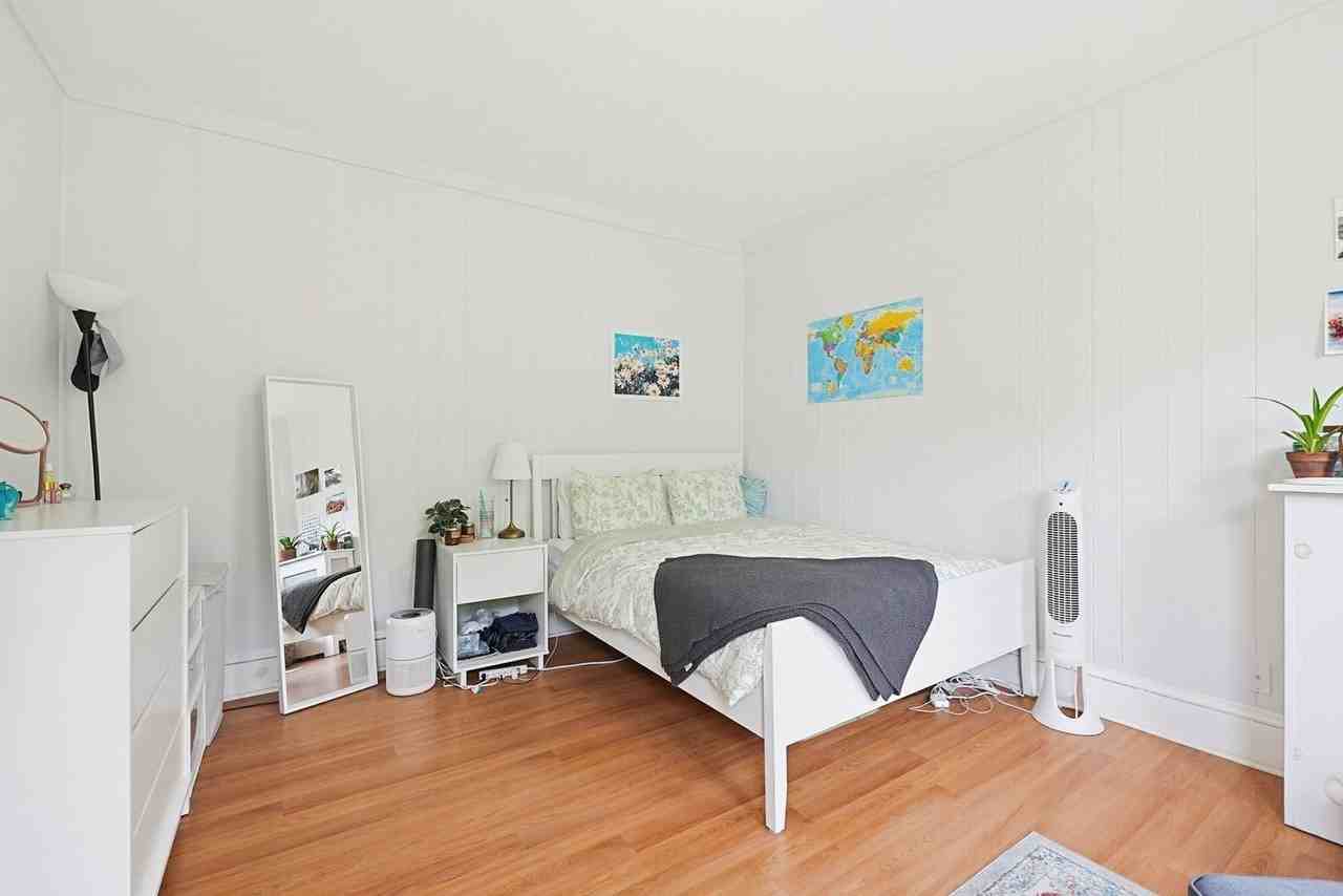 298 Brookline St - Photo 3 of 14