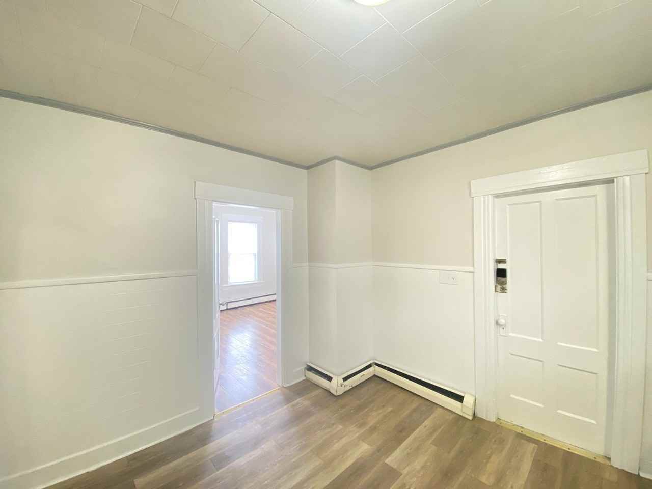 43 Ashland St #2 - Photo 4 of 24