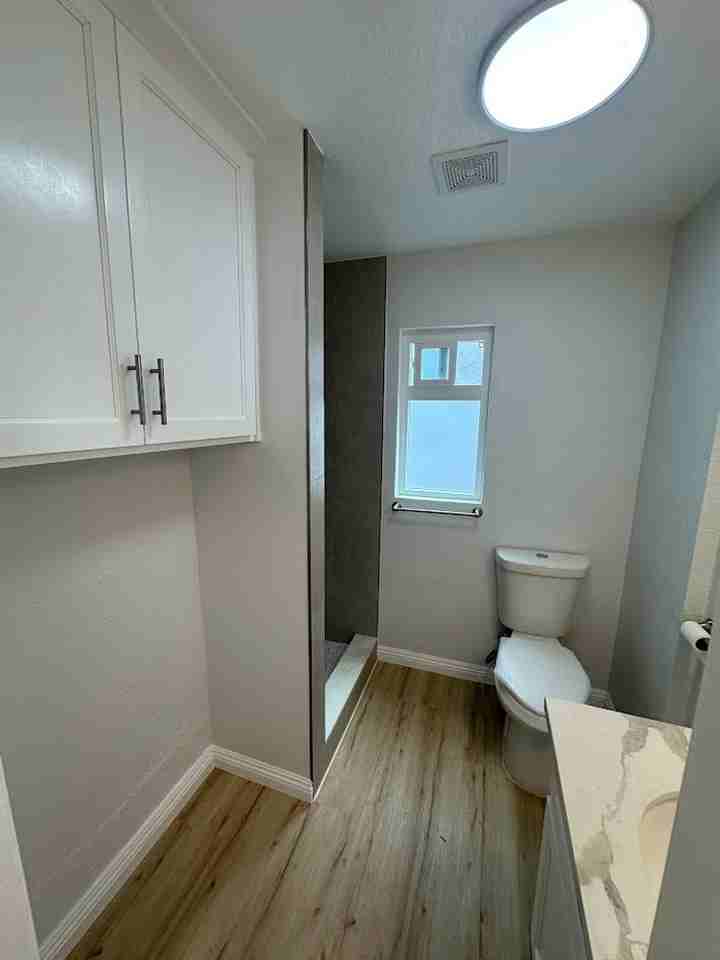 4241 7/8 Redondo Beach Blvd - Photo 7 of 11