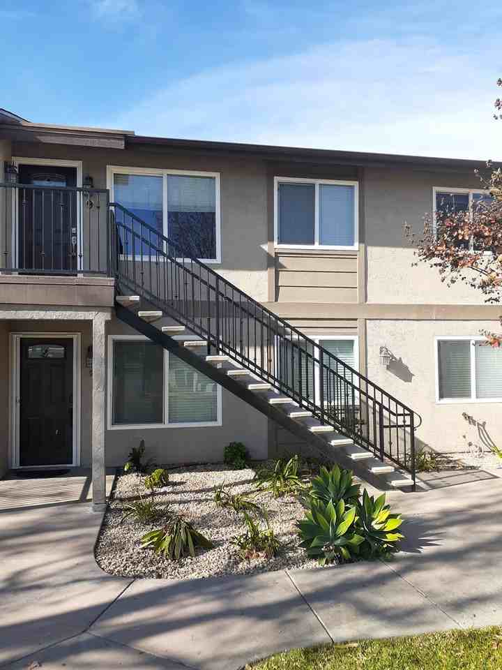 1440 Oakdale Ave #9 - Photo 2 of 7
