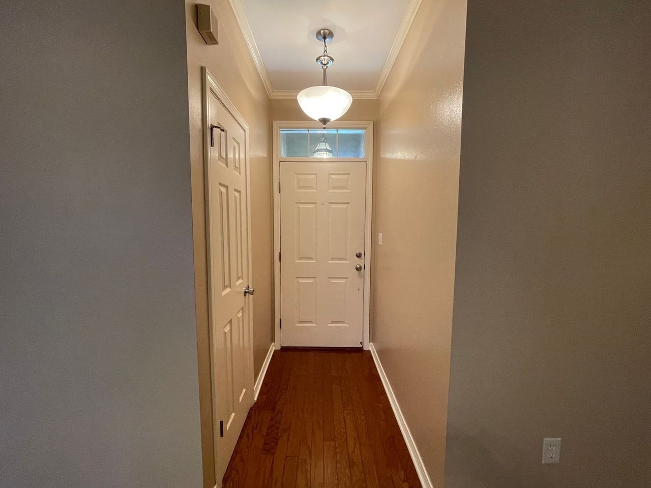 2922 Le Oaks Dr - Photo 2 of 18