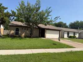 featured image of 722 Circle Cove Dr