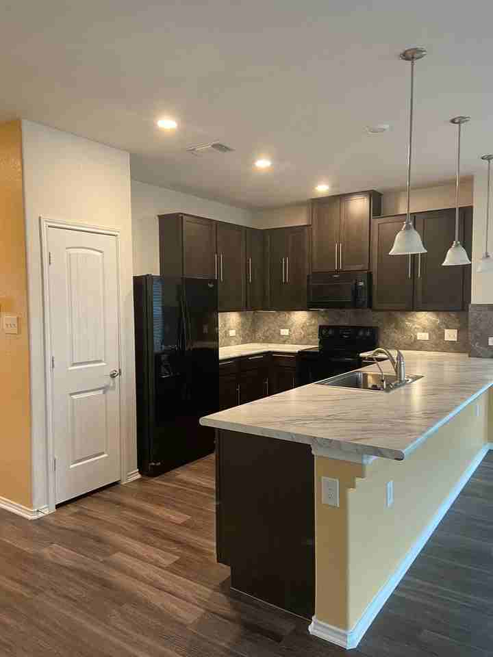 13728 Andrew Johnson St - Photo 6 of 20