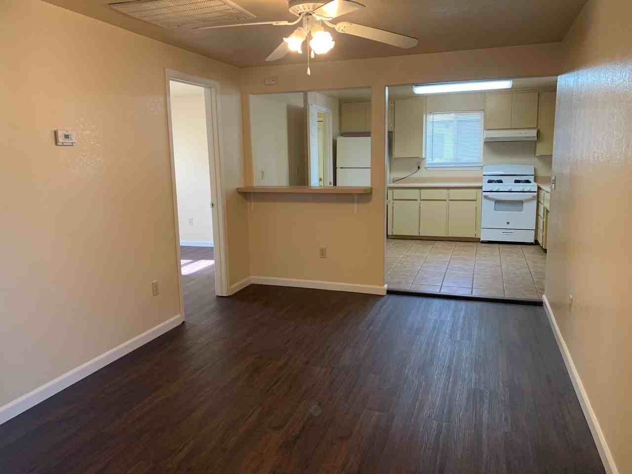 804 Chestnut St - Photo 3 of 6